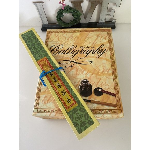 The Art of‎ Calligraphy Top That Hardcover Complete Set  and Special Brushes NEW - Picture 9 of 16